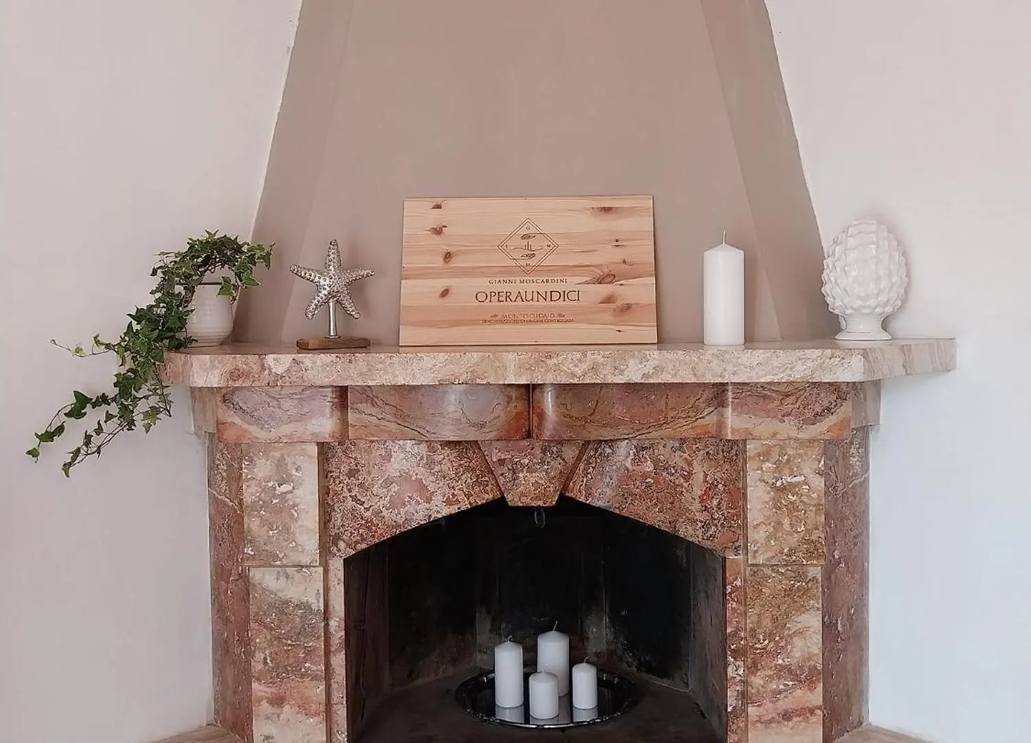 Toscana Luminoso Appartamento In Villa Con 2 Camere, Terrazze, Giardino E Posto Auto Privato Tutti Spazi Uso Esclusivo Cecina  0*, Cecina (Livorno) Italia