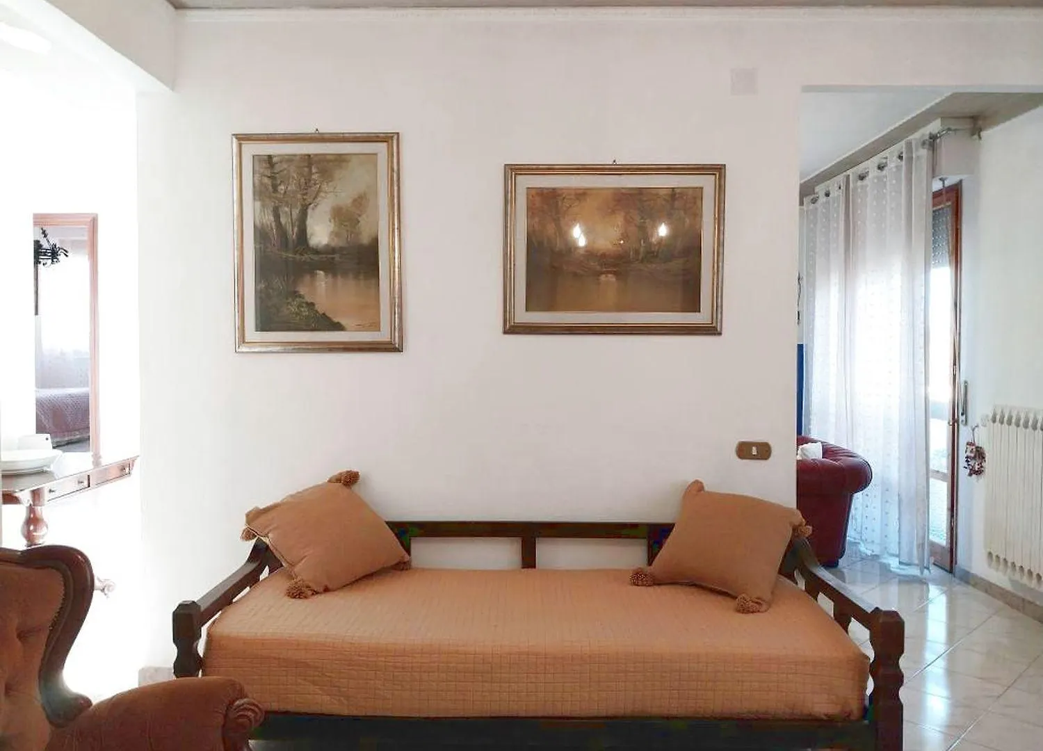 Toscana Luminoso Appartamento In Villa Con 2 Camere, Terrazze, Giardino E Posto Auto Privato Tutti Spazi Uso Esclusivo Cecina