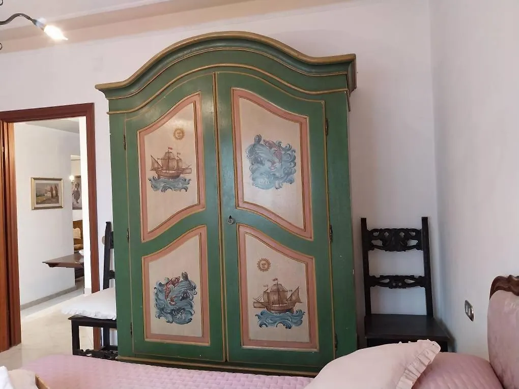 Toscana Luminoso Appartamento In Villa Con 2 Camere, Terrazze, Giardino E Posto Auto Privato Tutti Spazi Uso Esclusivo Cecina